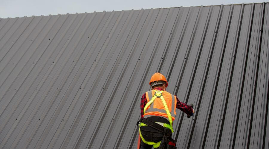 Professional residential roofers in Otis Orchards, WA